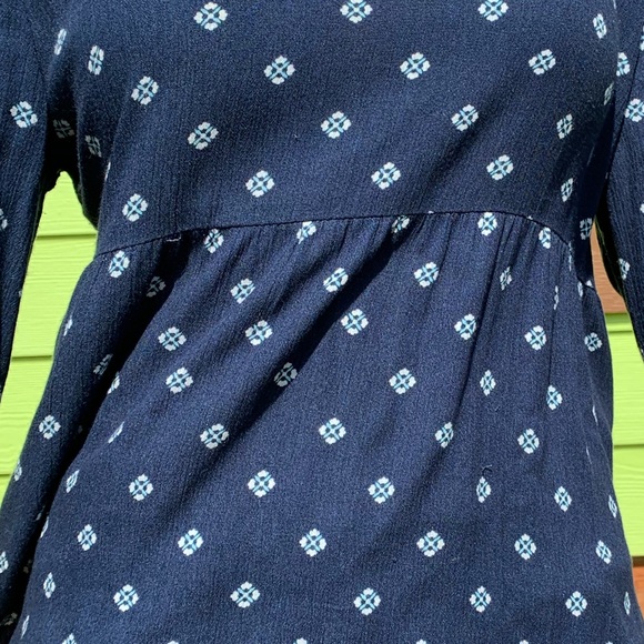 blouse - Picture 2 of 2